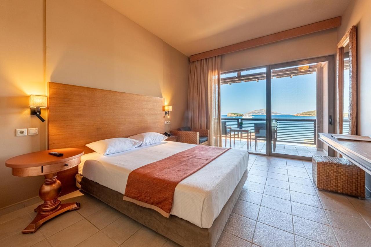 Aegeon Beach Hotel ซูนิโอ ภายนอก รูปภาพ