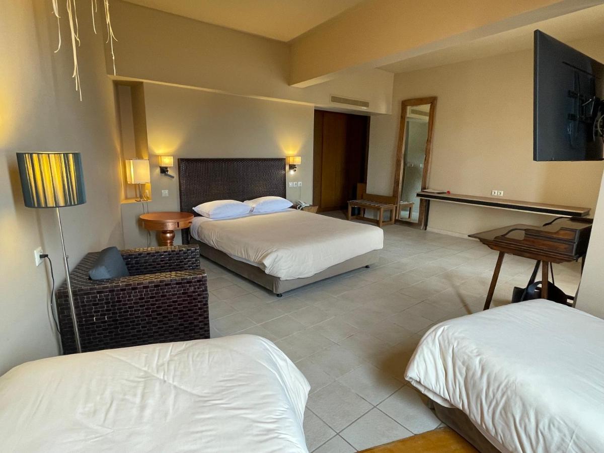Aegeon Beach Hotel ซูนิโอ ภายนอก รูปภาพ
