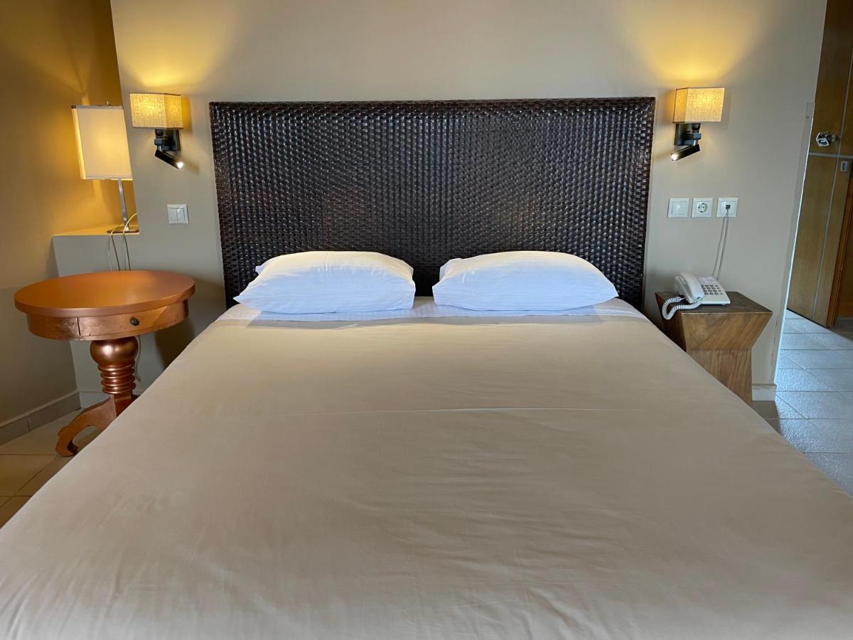 Aegeon Beach Hotel ซูนิโอ ภายนอก รูปภาพ
