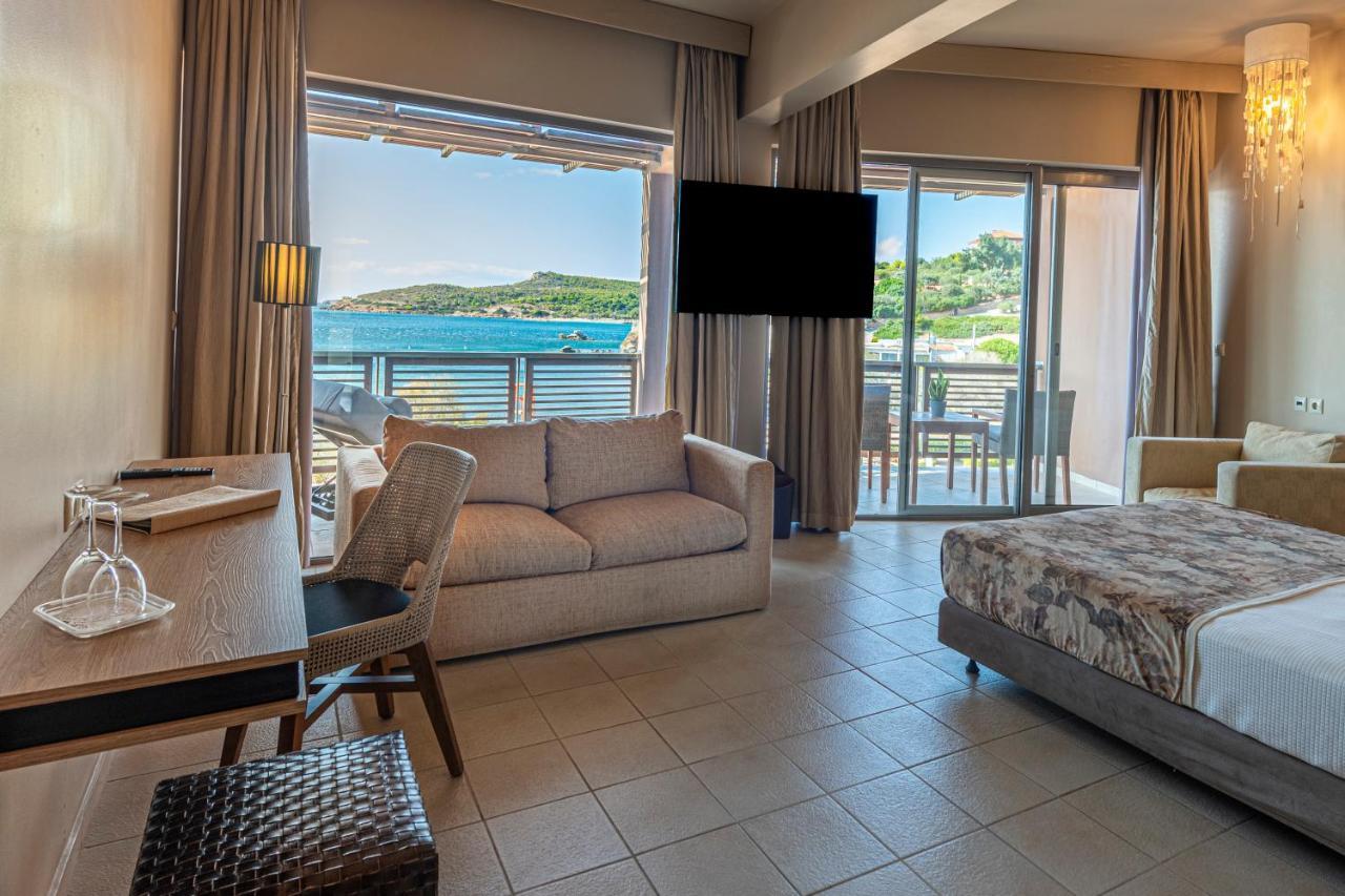 Aegeon Beach Hotel ซูนิโอ ภายนอก รูปภาพ